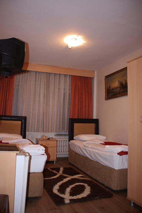 Hotel Ay Истанбул Стая снимка