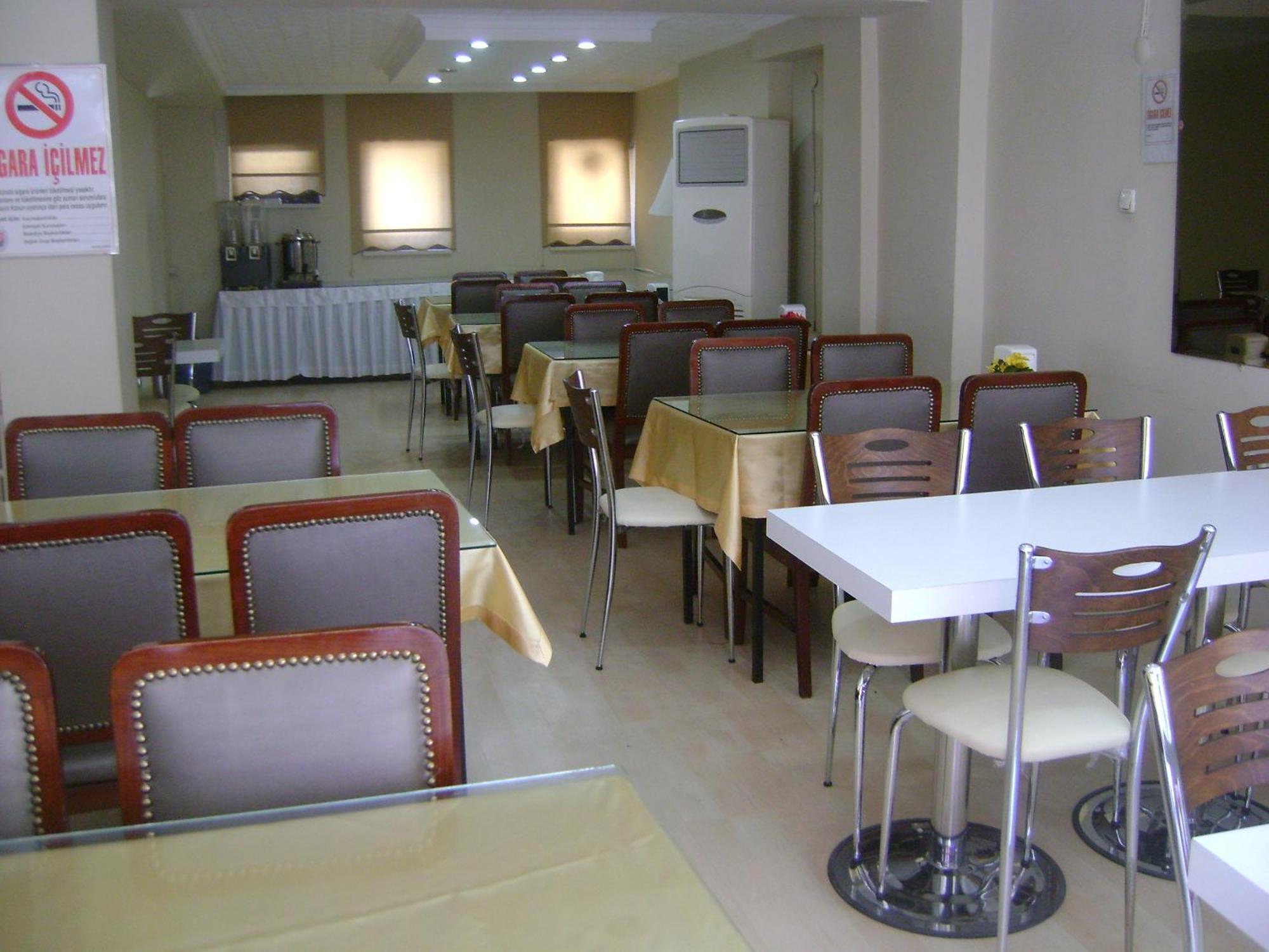 Hotel Ay Истанбул Екстериор снимка